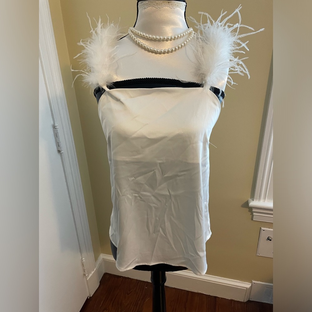 NWT Camisole Fleur de Lis Clothier. Blue B Collection.  Feathers! CUTE!